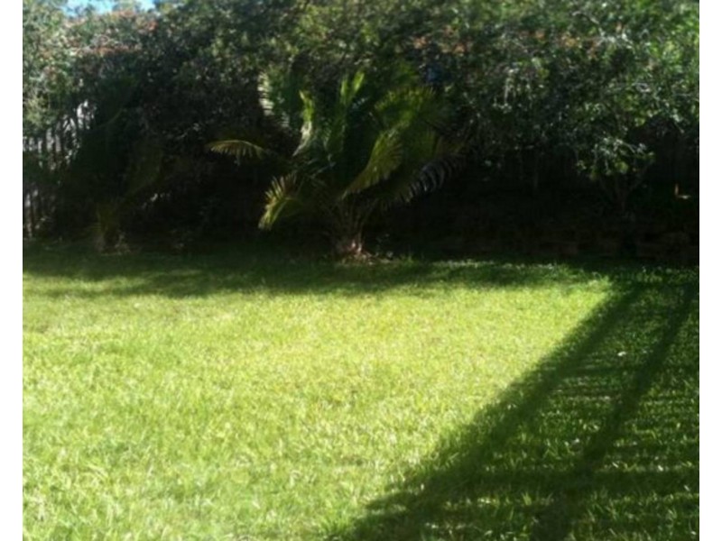 174 Greenacre Drive, Arundel QLD 4214