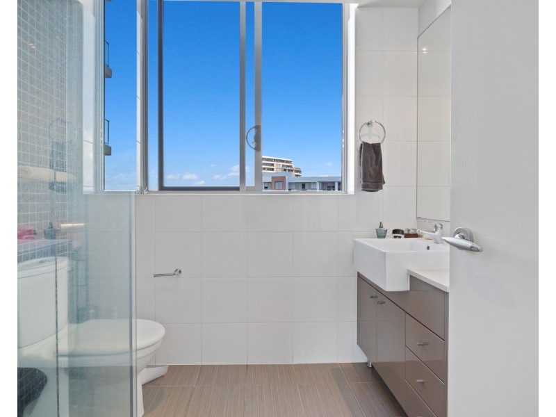 1206/4 Como Crescent, Southport QLD 4215