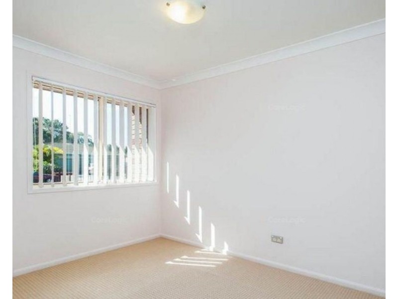 2/26 Crystal Reef Drive, Coombabah QLD 4216