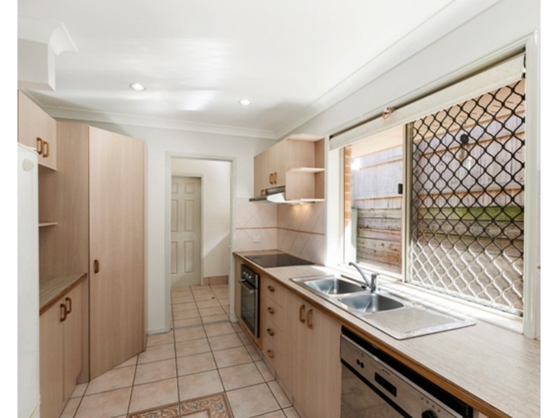 1/61A Eugaree Street, Southport QLD 4215