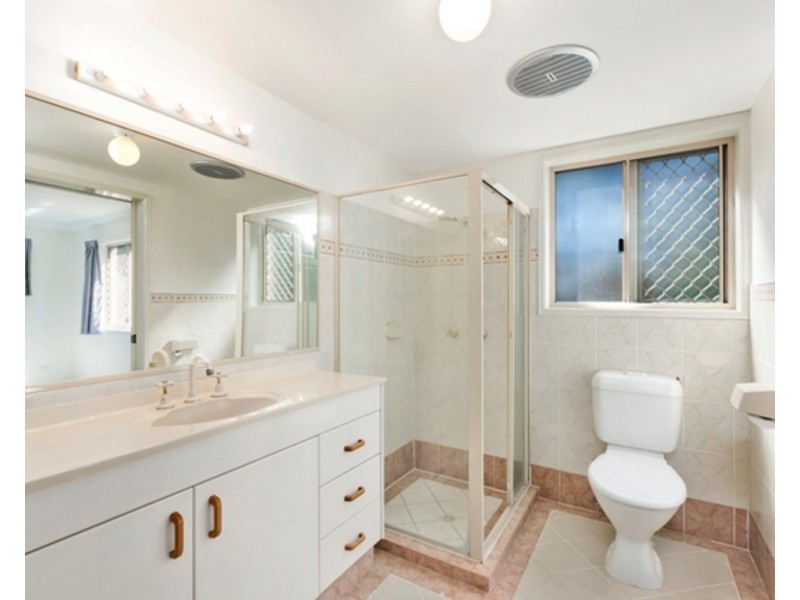 1/61A Eugaree Street, Southport QLD 4215