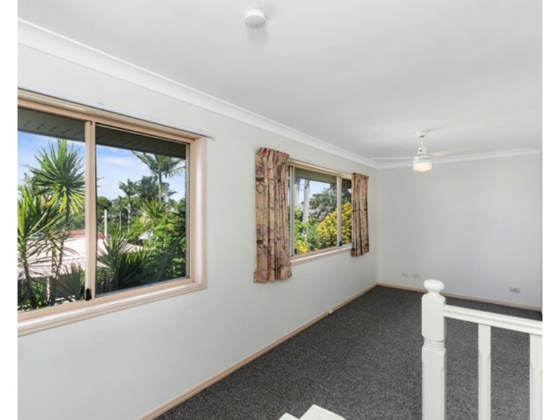 1/61A Eugaree Street, Southport QLD 4215
