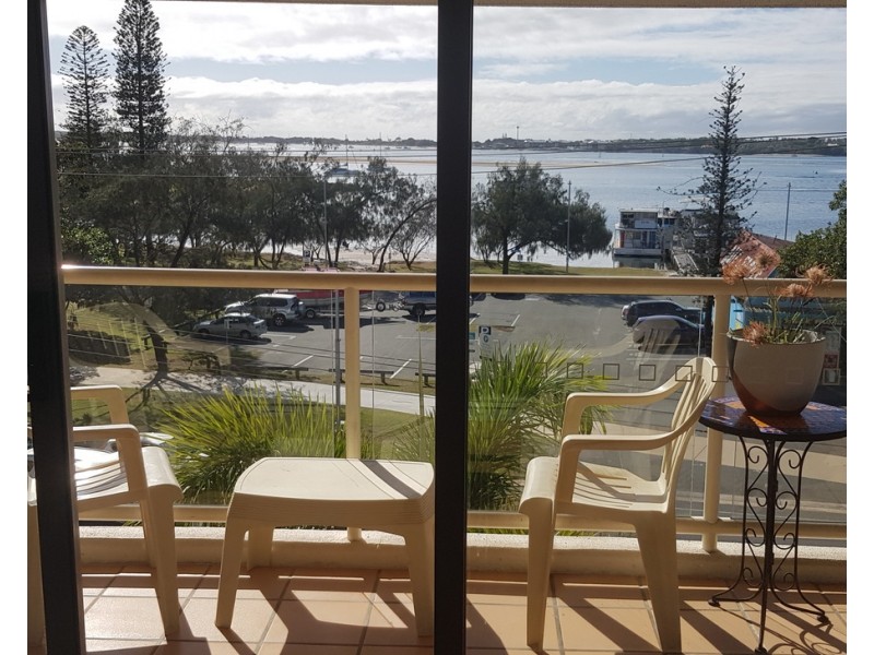 40/106 Marine Parade, Southport QLD 4215