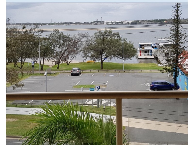 40/106 Marine Parade, Southport QLD 4215