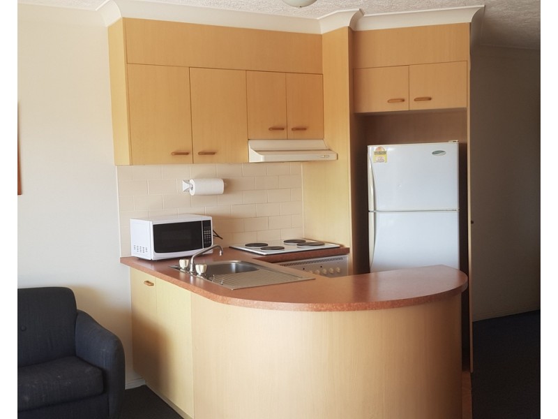 40/106 Marine Parade, Southport QLD 4215