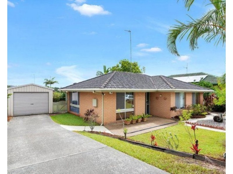 15 Mediterranean Drive, Benowa QLD 4217