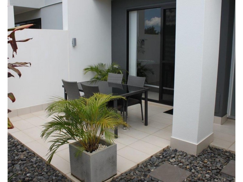 3 Mayfair Lane, Hope Island QLD 4212