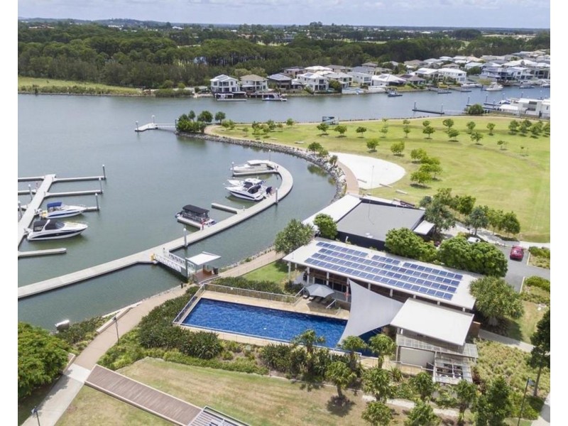 3 Mayfair Lane, Hope Island QLD 4212