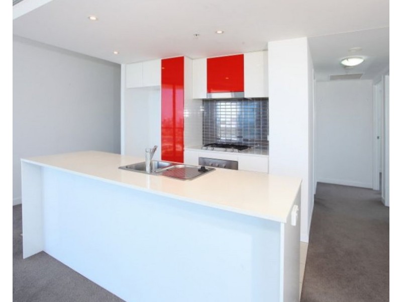 22201/5 Lawson Street, Southport QLD 4215