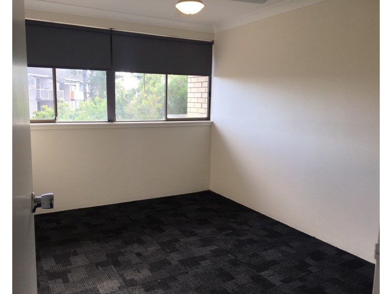 2/15 Leonard Avenue, Surfers Paradise QLD 4217