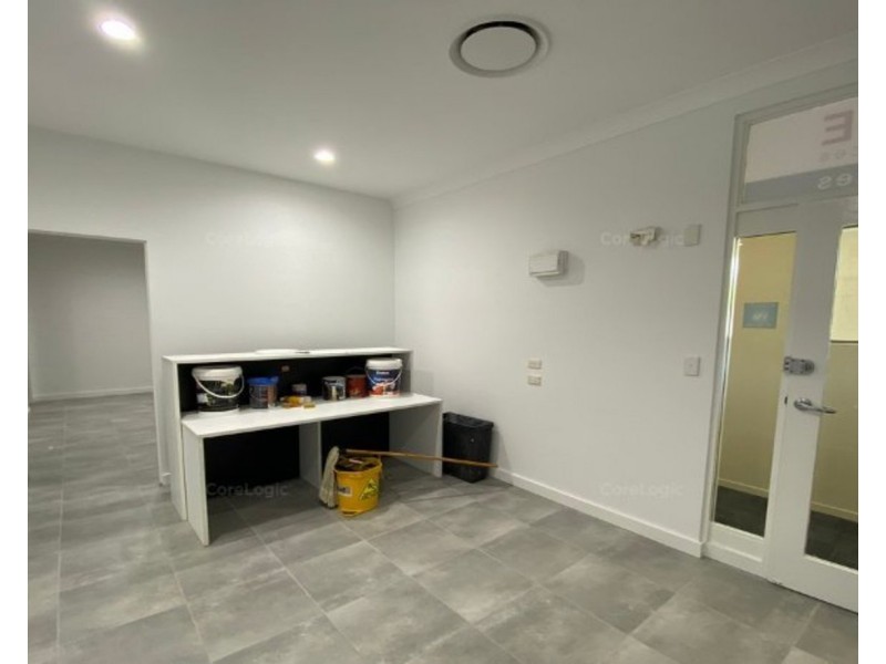 4/115 Scarborough Street, Southport QLD 4215