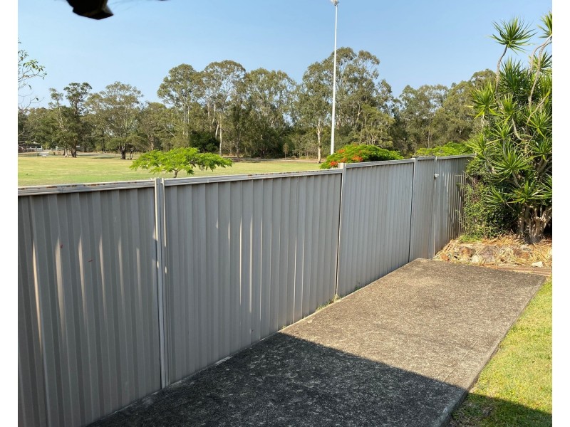 1/6 Burwood Court, Labrador QLD 4215