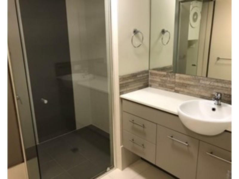 5/20 Lawson Street, Southport QLD 4215