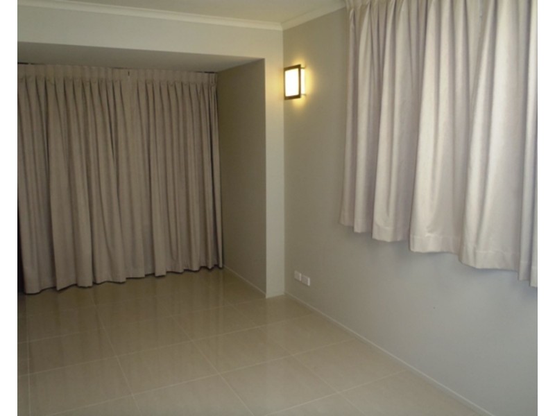 1/20 Lawson Street, Southport QLD 4215