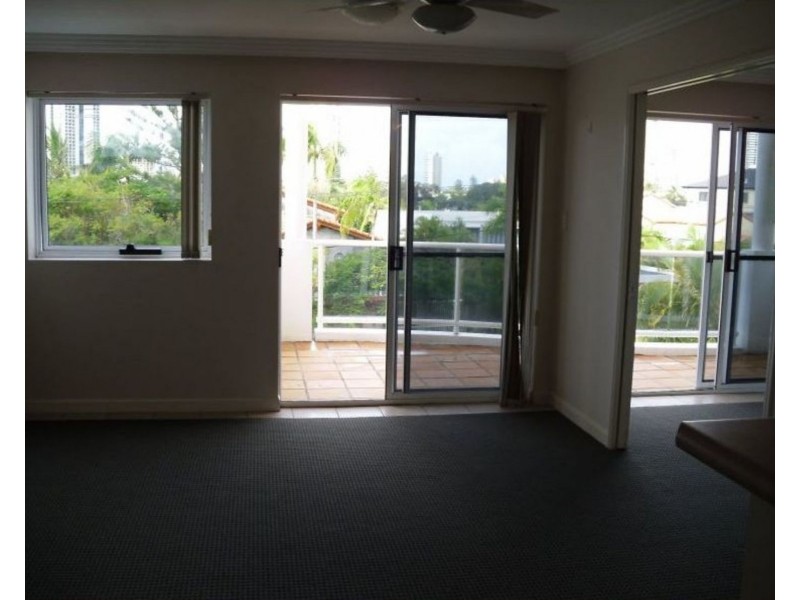 14/96 Stanhill Drive, Chevron Island QLD 4217