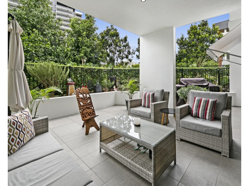 1006/21 Ross Street, Benowa QLD 4217