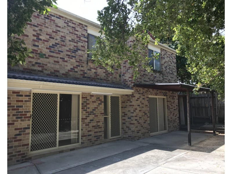 2/83 Minnie Street, Southport QLD 4215