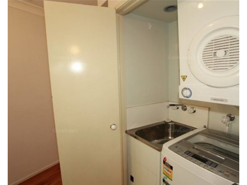 3/15 Weemala Street, Surfers Paradise QLD 4217