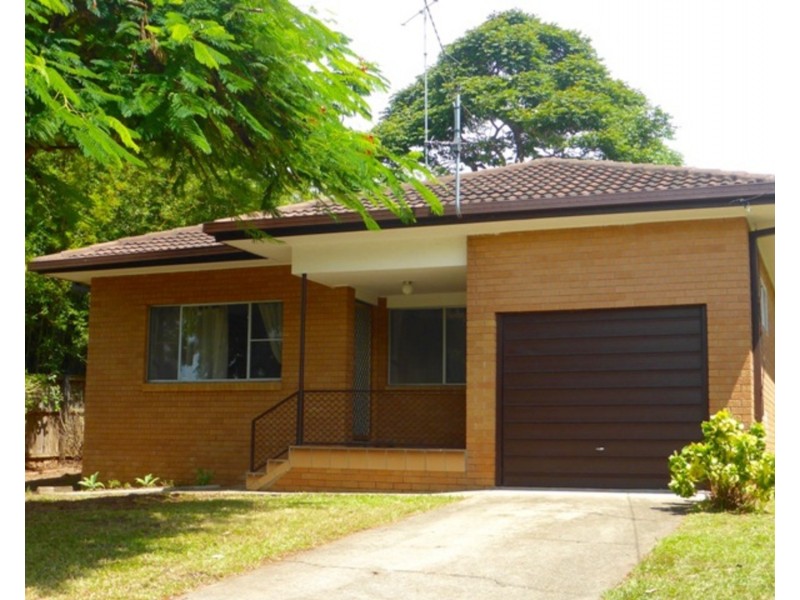 18 Sungold Avenue, Southport QLD 4215