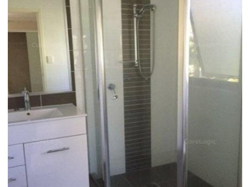 3/135 Falconer Street, Southport QLD 4215