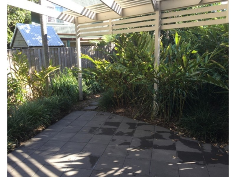 3/135 Falconer Street, Southport QLD 4215