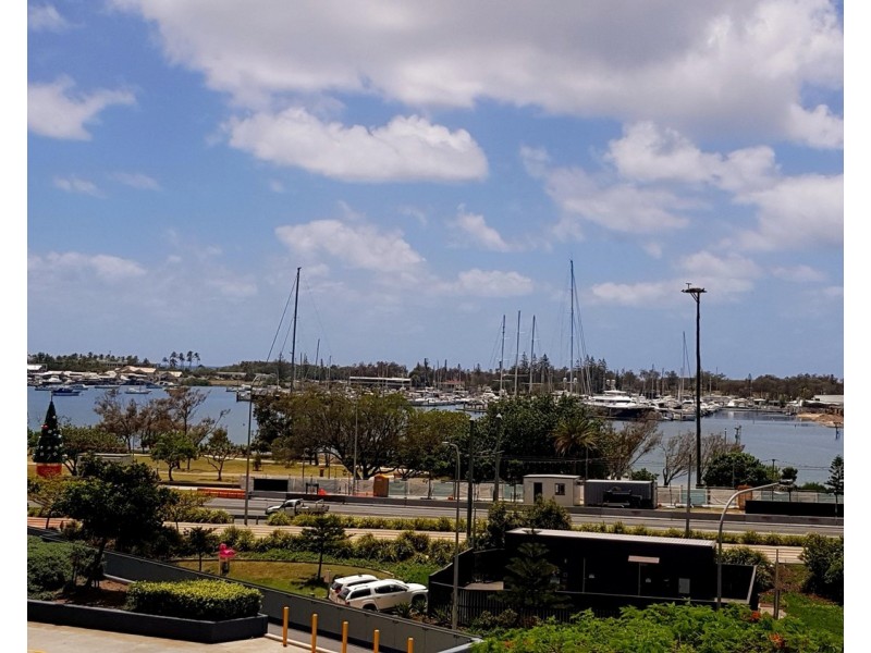 704/4 Como Crescent, Southport QLD 4215
