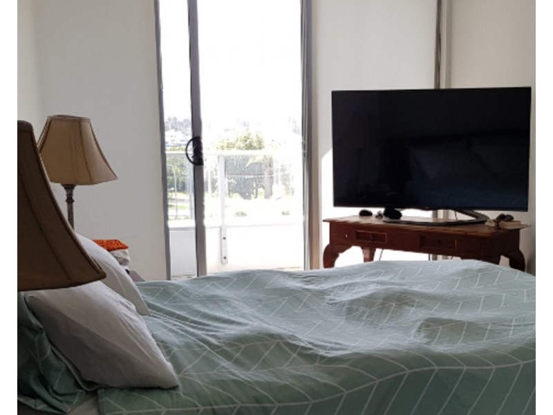 704/4 Como Crescent, Southport QLD 4215