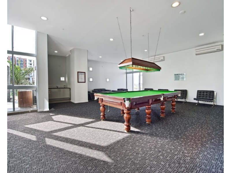 704/4 Como Crescent, Southport QLD 4215