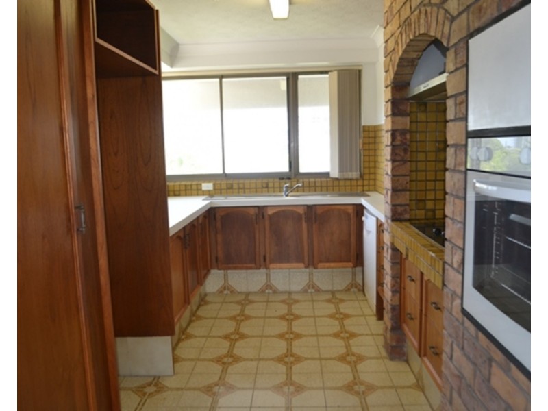 20/18 Commodore Drive, Surfers Paradise QLD 4217