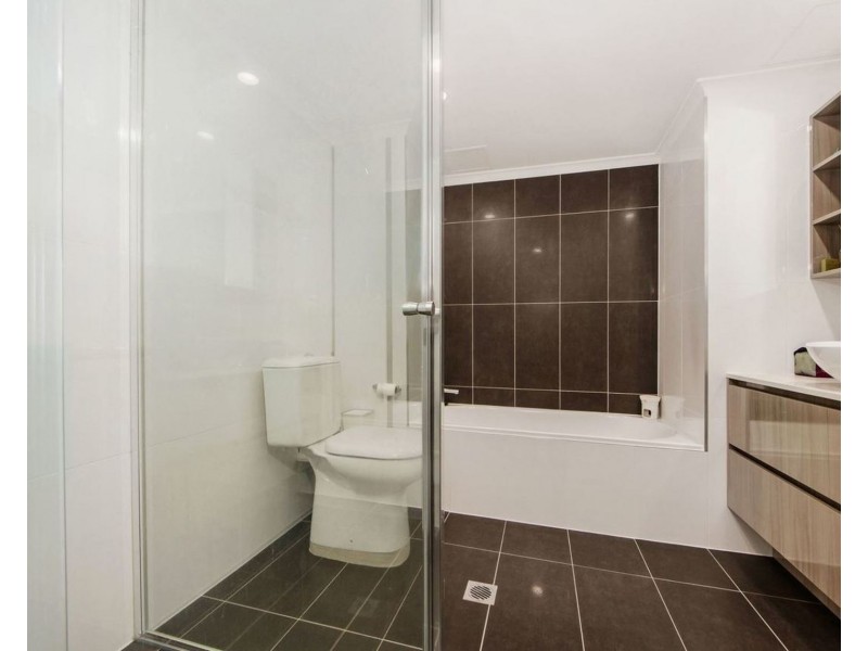 61/2940 Gold Coast Highway, Surfers Paradise QLD 4217