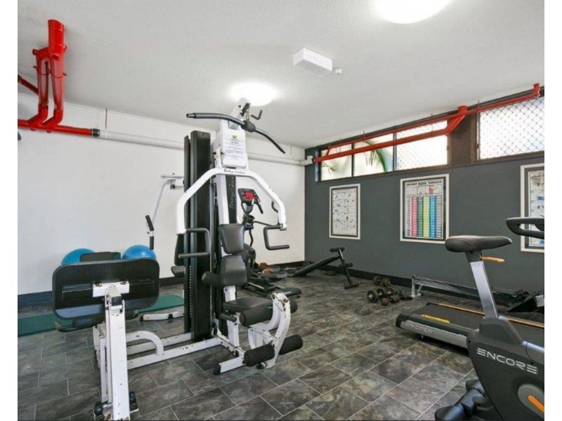 61/2940 Gold Coast Highway, Surfers Paradise QLD 4217