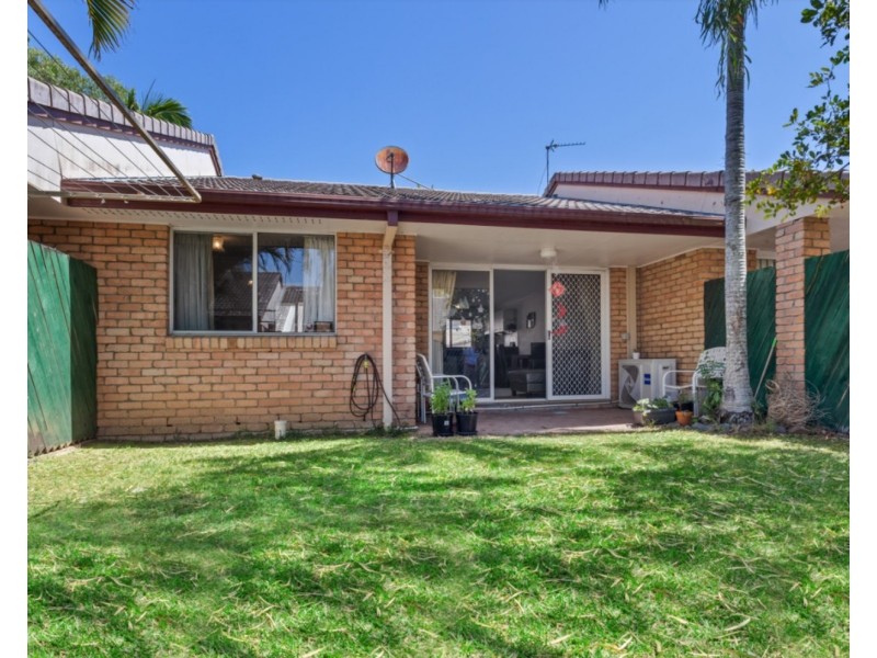 102/128 Benowa Road, Southport QLD 4215