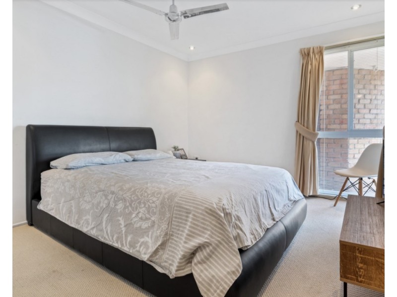 102/128 Benowa Road, Southport QLD 4215