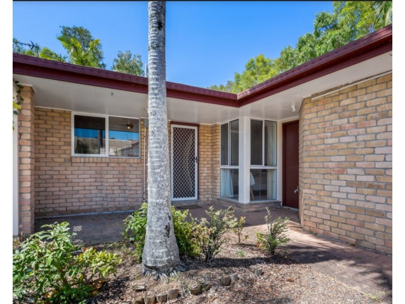 102/128 Benowa Road, Southport QLD 4215