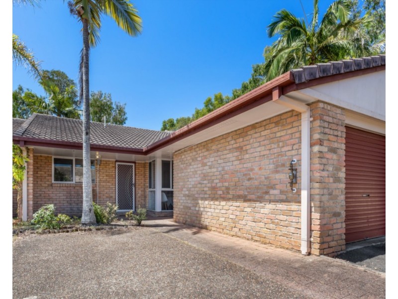 102/128 Benowa Road, Southport QLD 4215