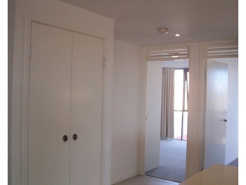 111/105 Scarborough Street, Southport QLD 4215