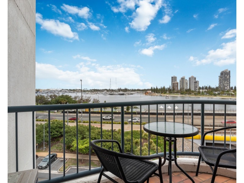 616/2 Barney Street, Southport QLD 4215