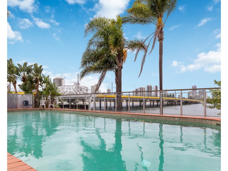 616/2 Barney Street, Southport QLD 4215