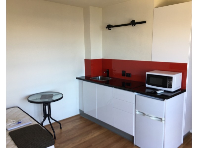 616/2 Barney Street, Southport QLD 4215