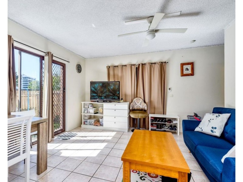 3/59 Queen Street, Southport QLD 4215