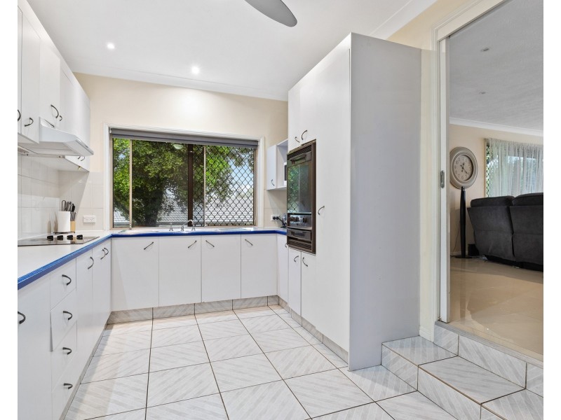 15 Woolmere Street, Carrara QLD 4211