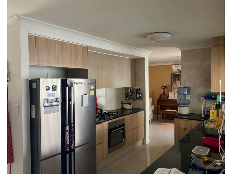 118 Benowa Road, Southport QLD 4215