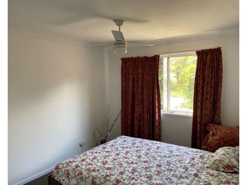 118 Benowa Road, Southport QLD 4215