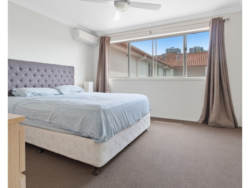 14/31 Chester Terrace, Southport QLD 4215