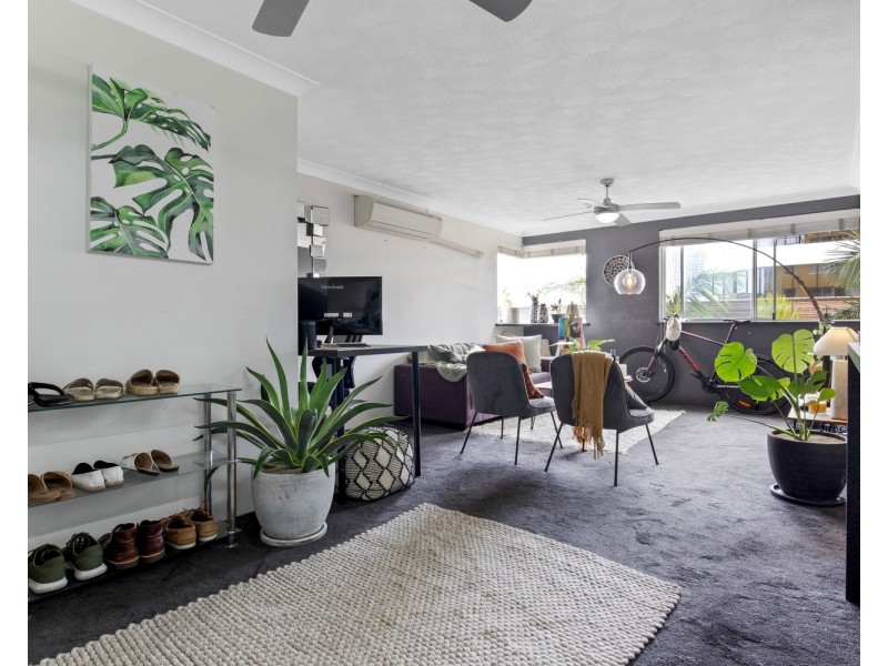 21/30 Marine Parade, Southport QLD 4215