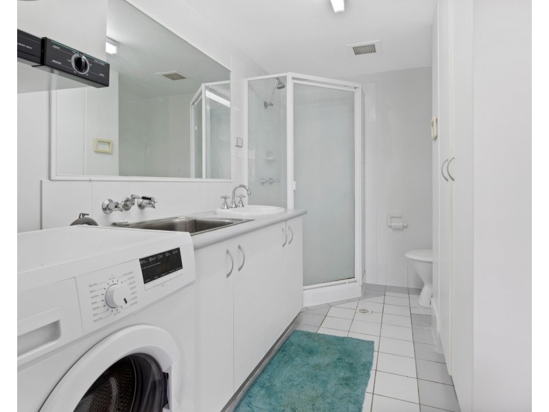 21/30 Marine Parade, Southport QLD 4215