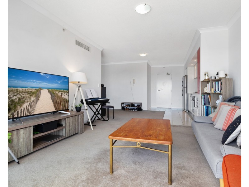 33108/9 Lawson Street, Southport QLD 4215