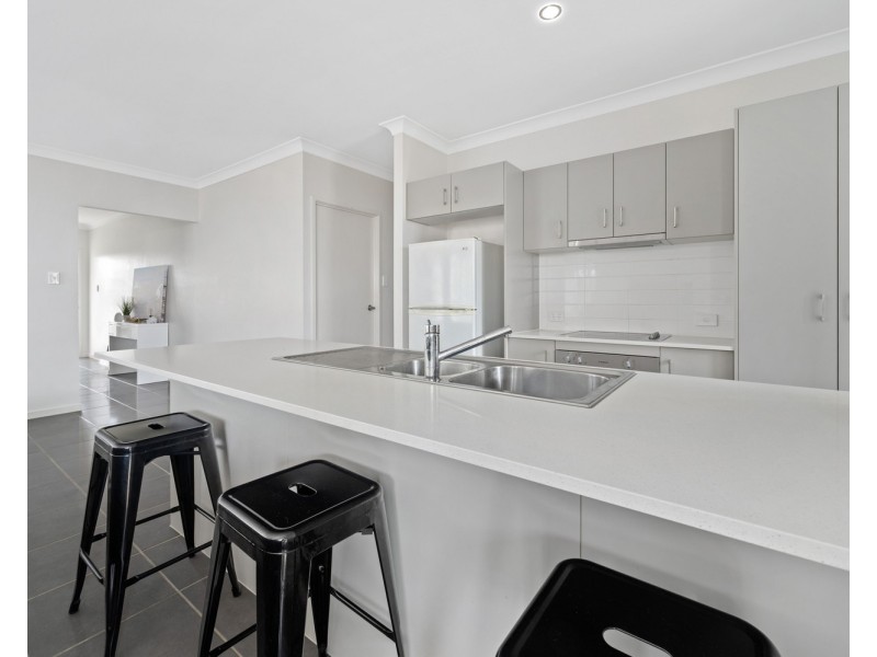 19 Charles Street, Pimpama QLD 4209