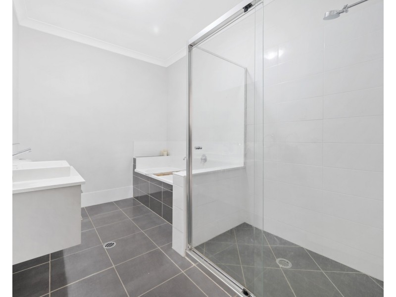 19 Charles Street, Pimpama QLD 4209