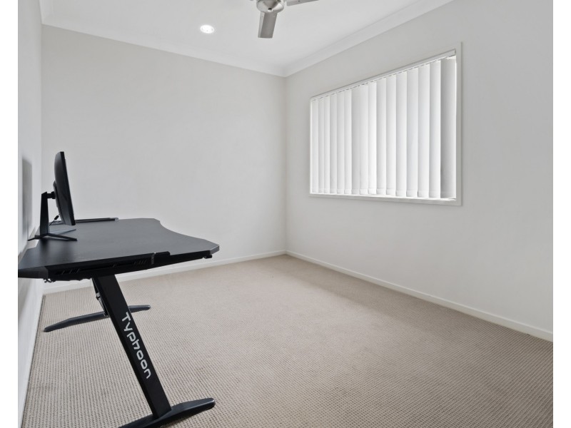 19 Charles Street, Pimpama QLD 4209